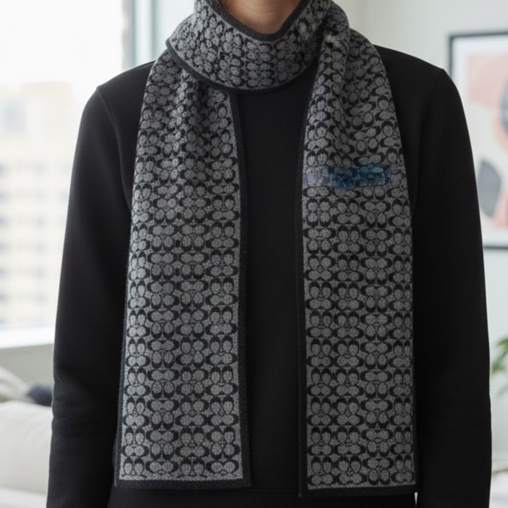 AUTH COACH REVERSIBLE LOGO MONOGRAM MARINO WOOL SCARF BLACK & GRAY